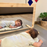 .…. SPAZIO  ATTIVITÀ ..…. 4 Giostrine Montessori + Supporto + Specchio  + Barra Corrimano + Palestrina Gazzella