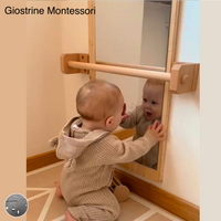 Specchio Montessori a parete